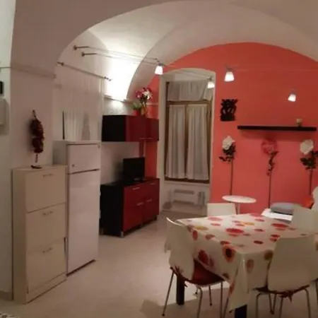 公寓 La Casa Dei Tre Fiori 圣雷默