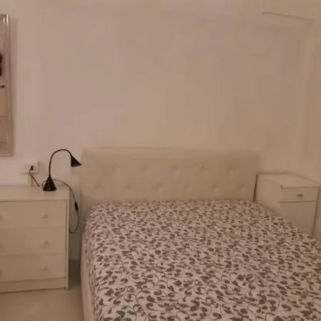 La Casa Dei Tre Fiori Апартаменты *